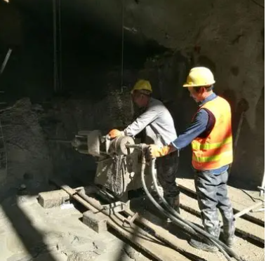 荣邦乡水下抗分散灌浆料特点 水下不分散注浆料介绍